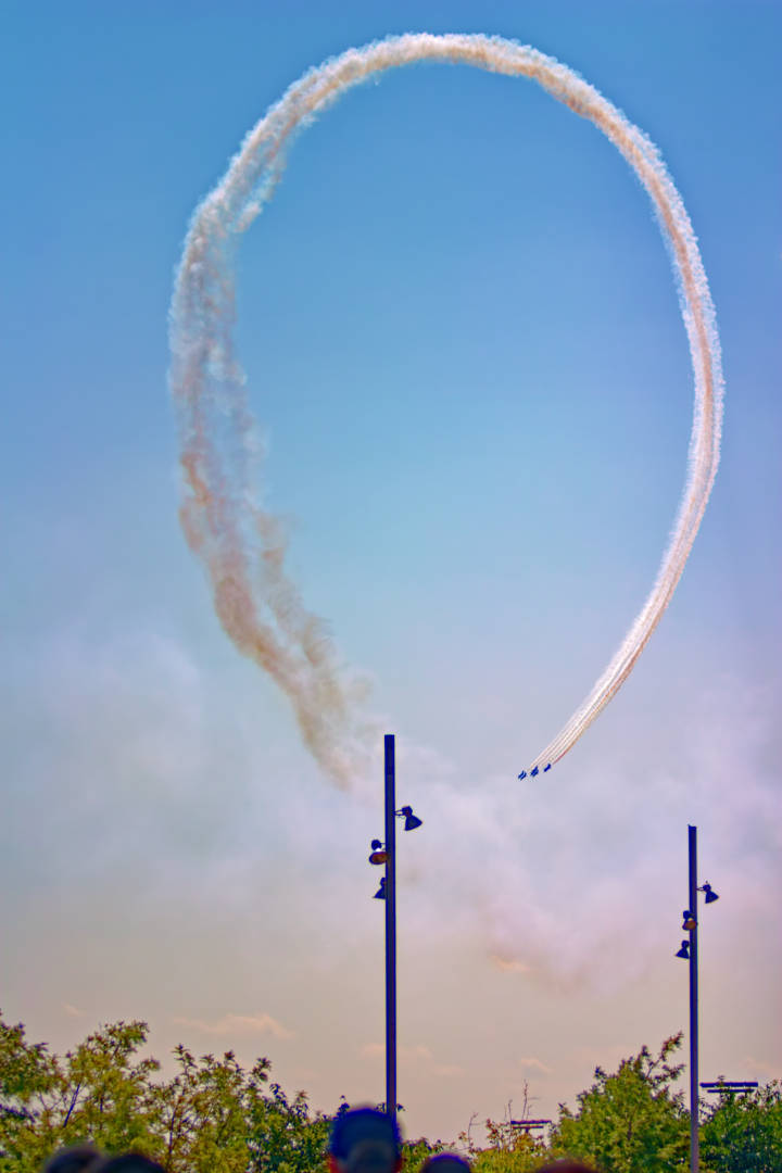 Patrulla Águilla, Festa al Cel